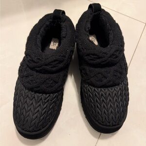 UGG Kids Black Cable Knit Slippers